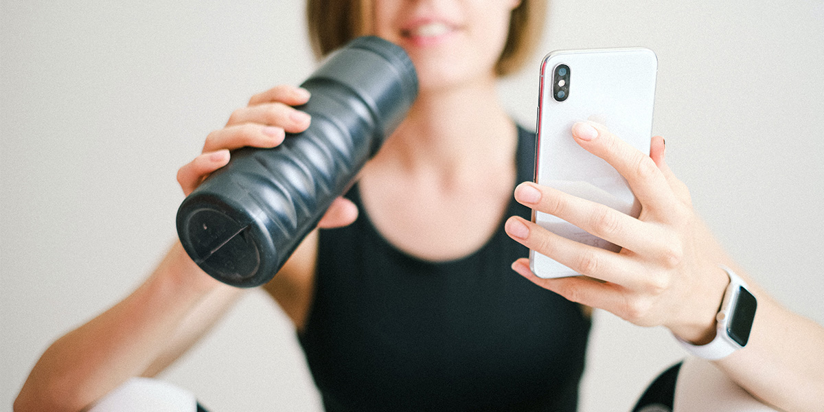 Notre sélection : les 3 applis pour faire du sport à la maison Devant la large palette d'applications sportives à disposition, nous avons sélectionné pour vous celles qui nous paraissent les plus pertinentes.