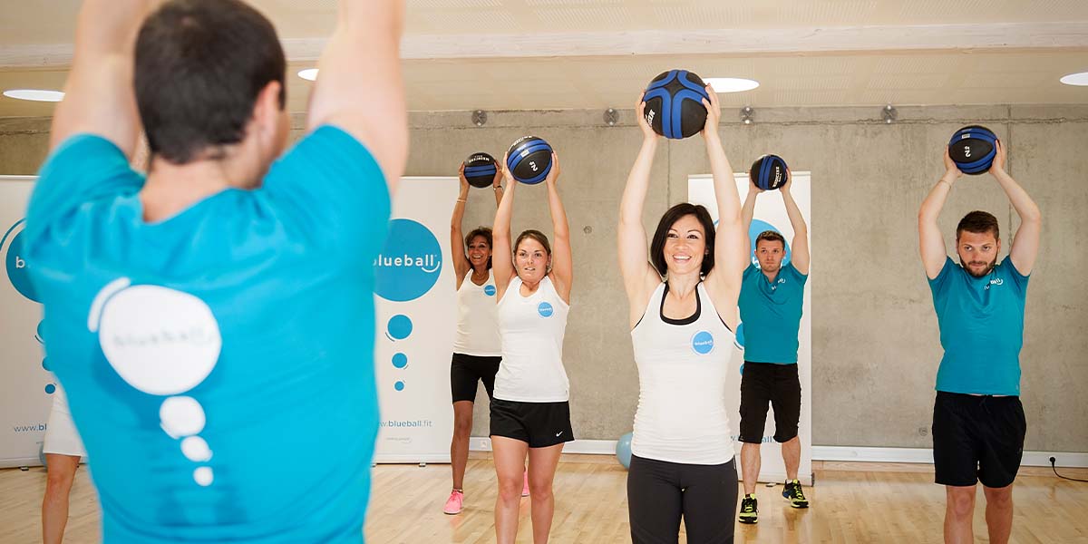 Bien plus qu'une activit&eacute; fitness, le&nbsp;Blueball&nbsp;permet de r&eacute;els moments d'&eacute;changes et de convivialit&eacute; entre les participants !